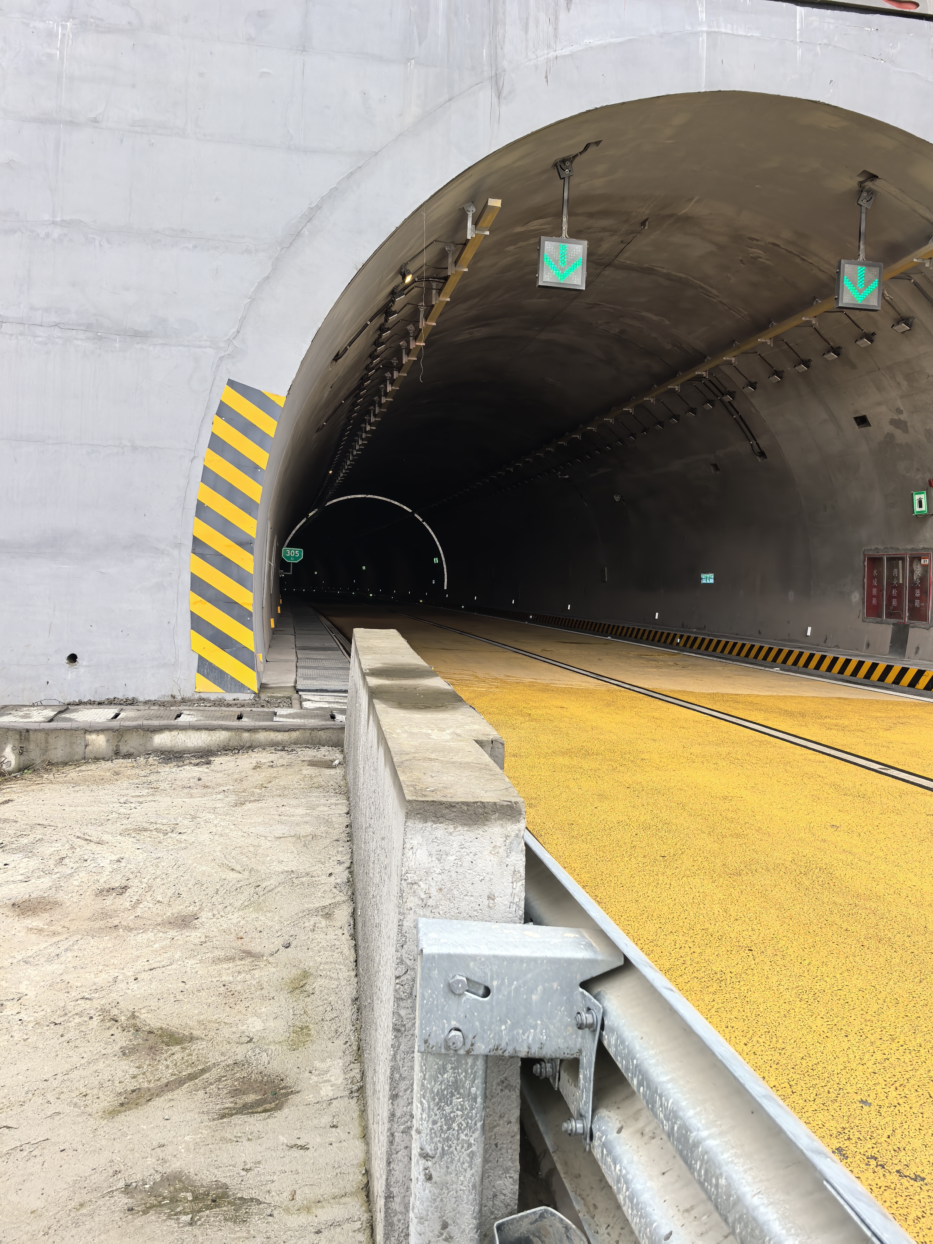 PLC在高速公路隧道的应用